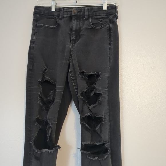 American Eagle Jeans Women's 26 Distressed Black Skinny Jeans Thrashed Skater - Picture 2 of 10